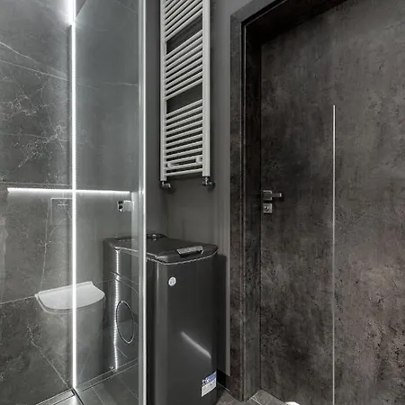 Ms Hanza Tower 13 Pietro Apartment