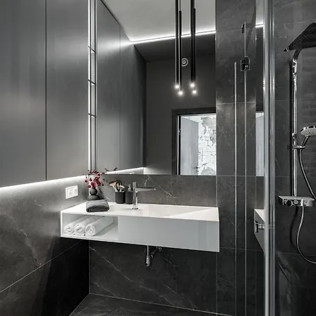 Ms Hanza Tower 13 Pietro Apartment